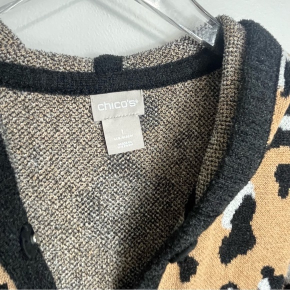 Chico's Leopard Print Long Hooded Cardigan Sweater size Medium 1 - Picture 2 of 3
